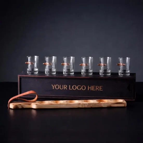 Handgefertigtes Schnapsgläser Set - 6 einzigartige Gläser mit Einsätzen