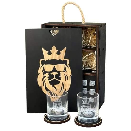 Whisky Box aus Holz Löwe Geschenk für Männer
