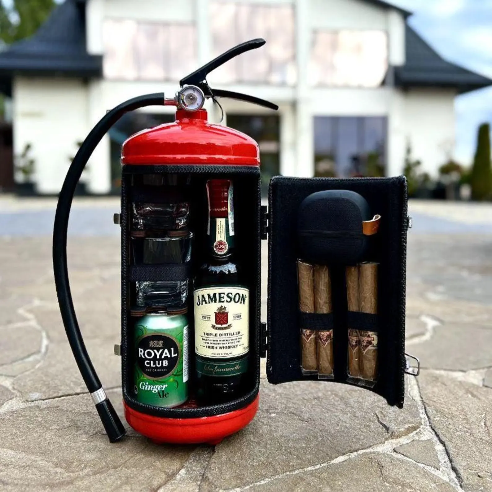 Personalisierte Feuerlöscher Bar mit Zigarren – Bild 4